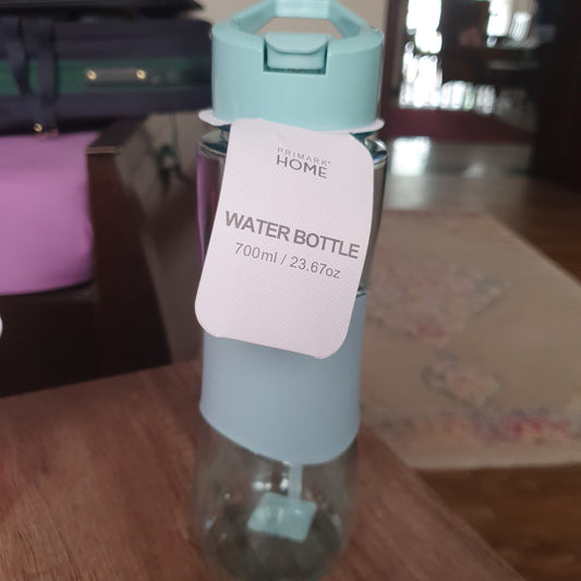 Primark Uk 700 ml water bottle with straw