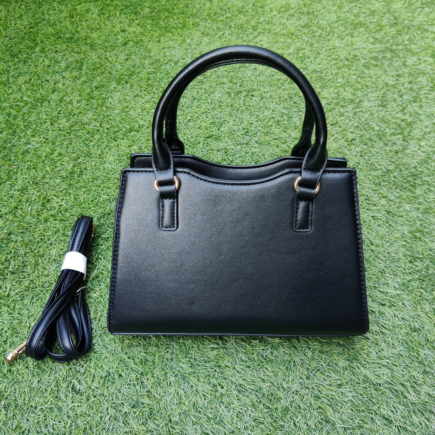 Koko Amazon UK Black handbag with straps bag