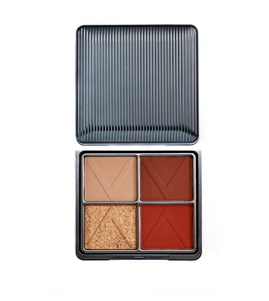 Makeup Revolution xxtrovert eye shadow palette