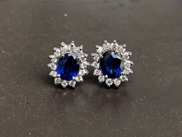 Blue sapphire rhinestones diamante stud earrings